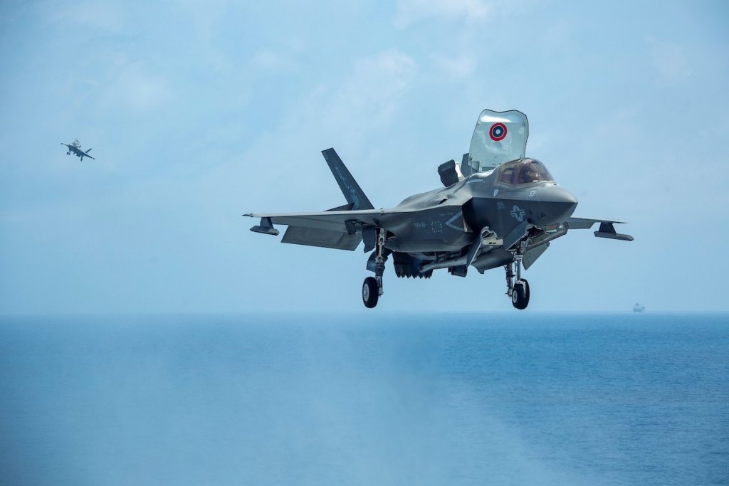 USMC F-35Bs landing on the flight deck of USS Makin Island in the South China Sea on 8 April, 2021. (Photo: Patrick CROSLEY via US Indo-Pacific Command/ Flickr)